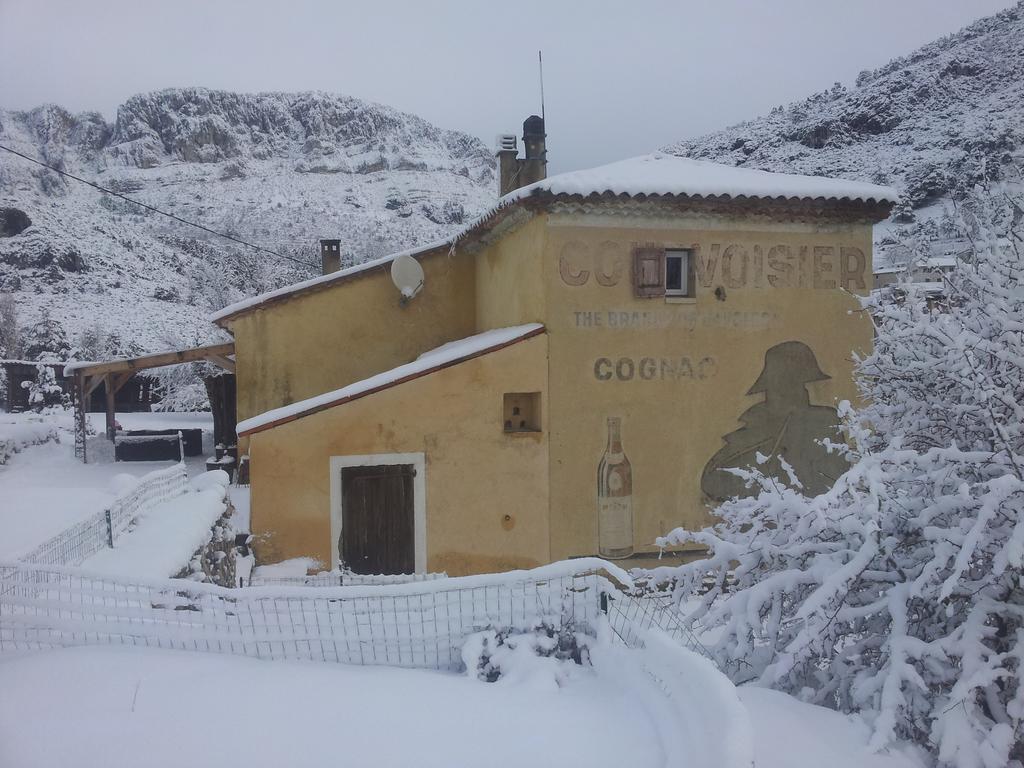 Vila Bastide Napoleon Séranon Pokoj fotografie